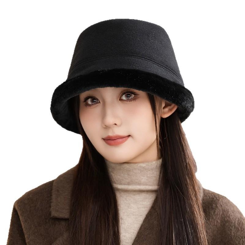 Japanese Velvet Thickened Fisherman Hat for Women In Autumn and Winter Casual Versatile Plush Hat Showing Face Small Windproof and Warm Basin Hat