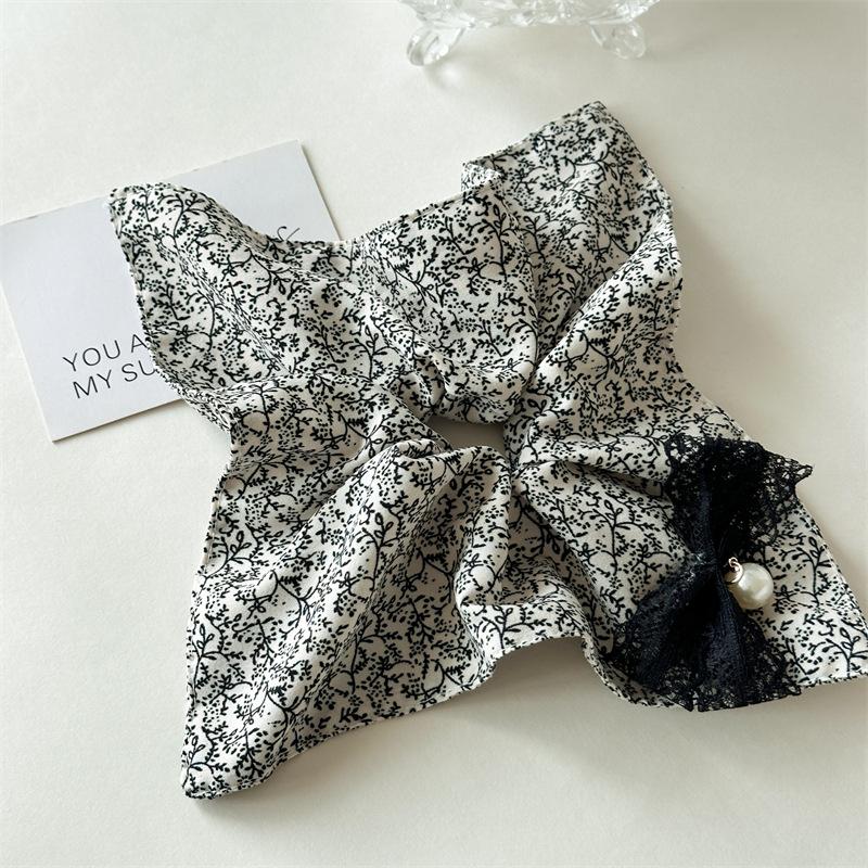 Luxury and Sophisticated Floral Square Scarf Hairpin with Bow - A Charming Large Hairband Accessory for Girls