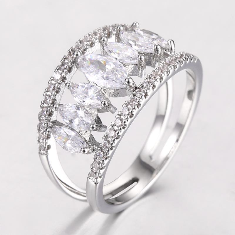 Kenjie Women's Retro Zircon-Inlaid Korean Ring, Exaggerated & Elegant with Exquisite Color Retention