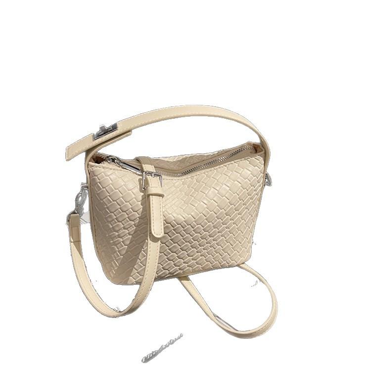 This Year's Popular Women's Bag Weaving Design Korean Version Messenger Bag Foreign Style Commuter Handbag Women's New Temperament Single