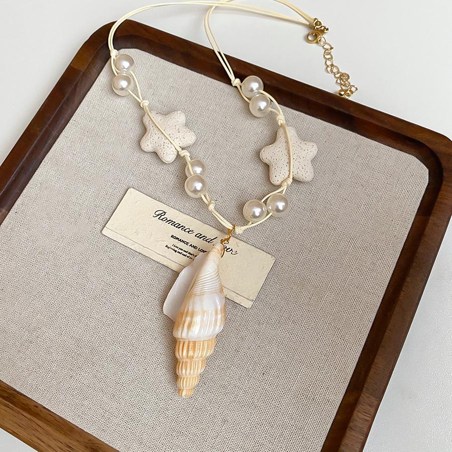 Европейский и американский ретро цветной кулон-ракушка на шею нишевой дизайн цепочки на ключицу нишевый предмет украшение