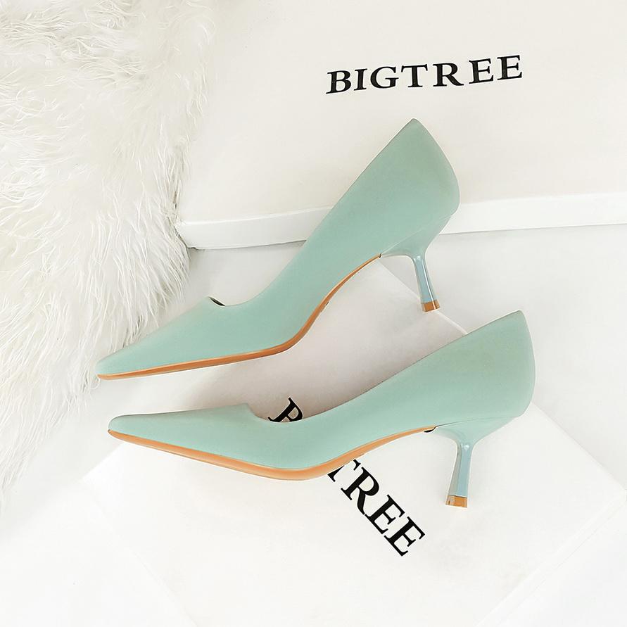 Minimalistiniai ploni kulniukai, seklios burnos kvadratiniai pirštai, moteriški profesionalūs OL universalūs vienviečiai aukštakulniai batai