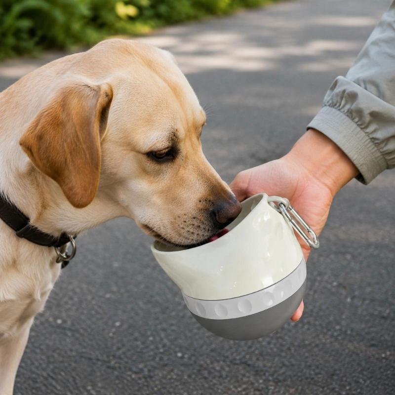 Portable Pet Water Dispenser for Dog and Puppies, Clip-On Travel Water Bottle for Walking, Camping, and Quick to Carry, Leakproof, 200ml