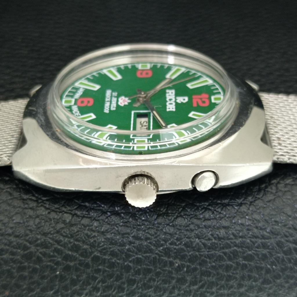 JAPAN VINTAGE RICOH R31 AUTOMATIC MENS GREEN COLOR DIAL WATCH a707742-1