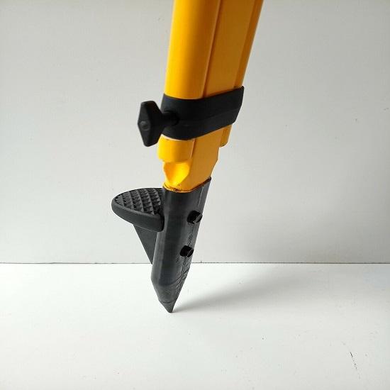 Stativ pro měření a vyrovnání pro velké zatížení pro zařízení geodetické techniky