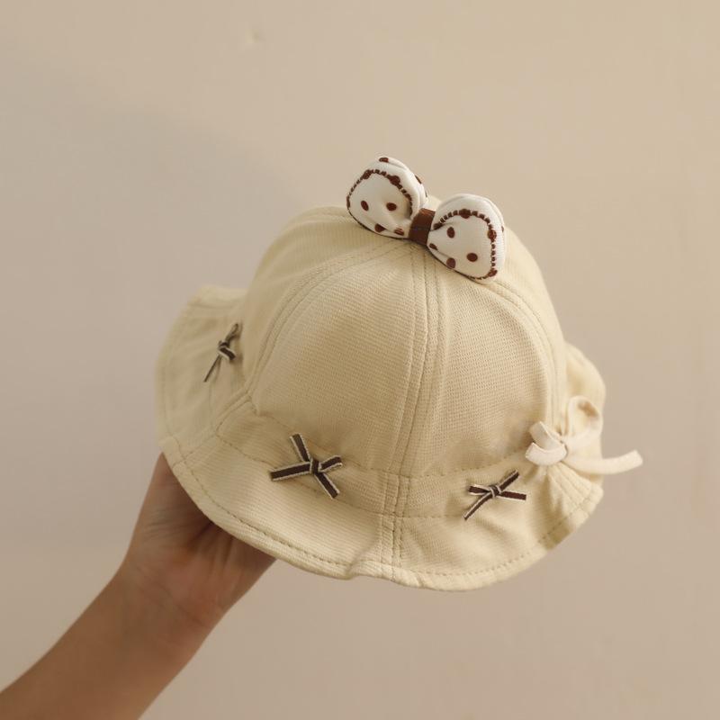 

Baby hat small month-old girl baby bucket hat autumn and winter cute women s going out hat female treasure windproof hat 5-18 months [hat circumference 44-47cm]
