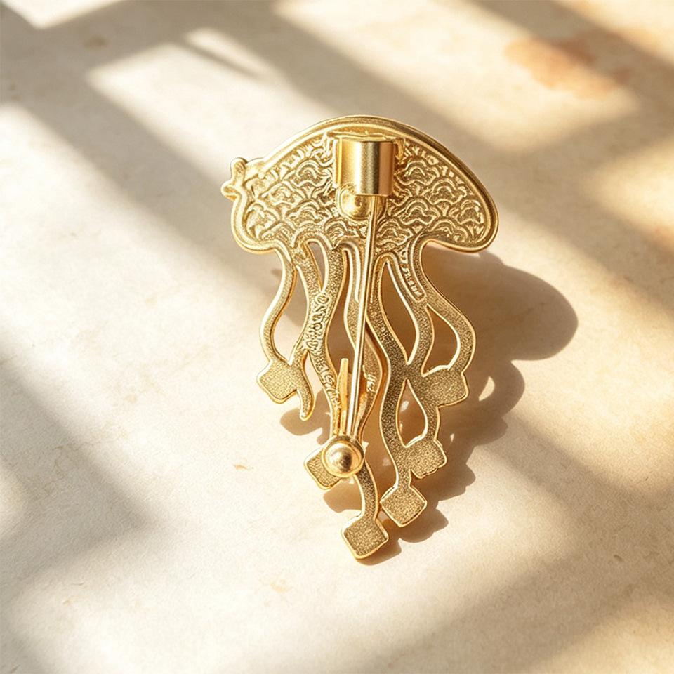 Jellyfish Brooch - Women's Marine Animal Diamond-studded Pin - New Chinese-style Hanfu Decorative Corsage