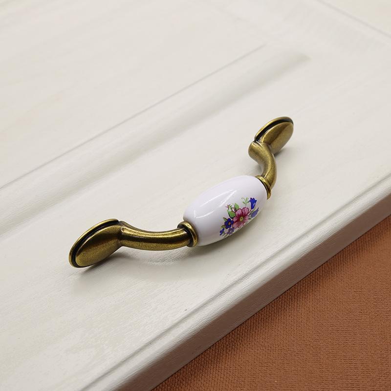 European Flower Ceramic Handles Kitchen Cabinet Storage Dressers Classic Wardrobe Cabinet Closet Door Pulls