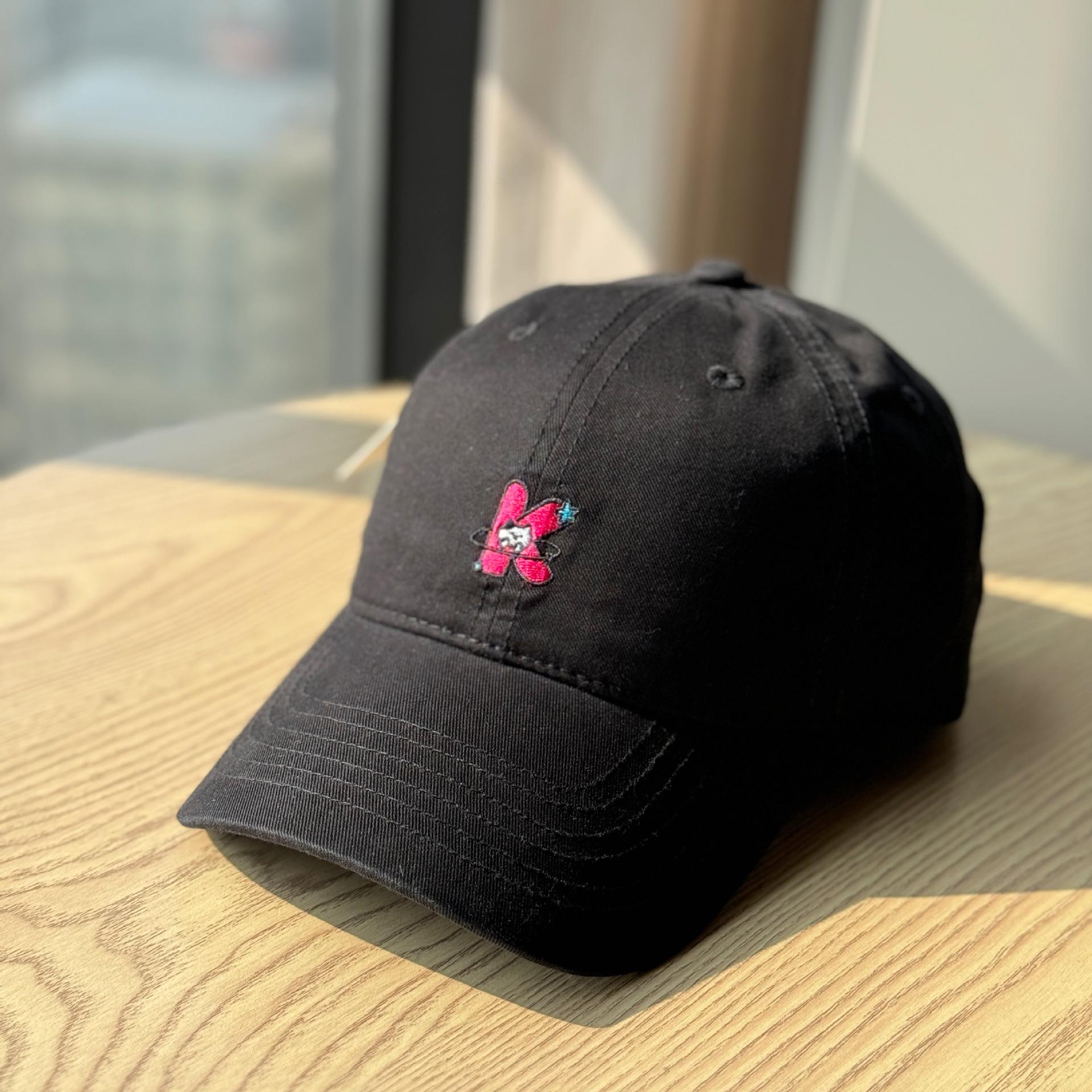 

Korean-style spring and summer soft-top letter print K Embroidered baseball cap for men, trendy outdoor sports sun protection, face-slimming casual Adult54-60Adjustable чёрный