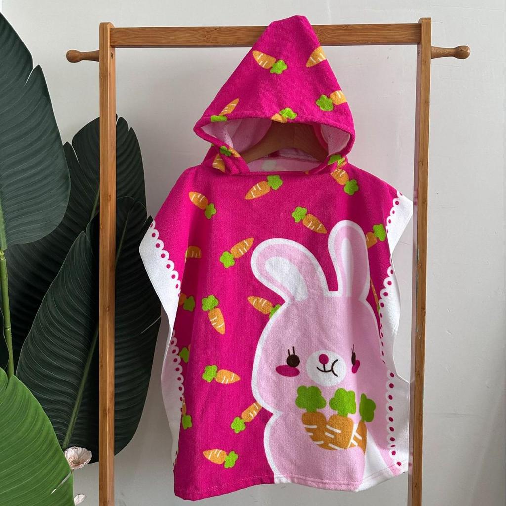 Children's Hooded Bath Towel: Antibacterial, Quick-Drying, Wearable Cloak for Bath or Beach.