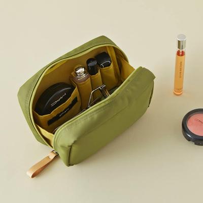 TAGES-MAKE-UP-TASCHE _ FRÜHLING Tages-Make-up-Tasche_Frühling