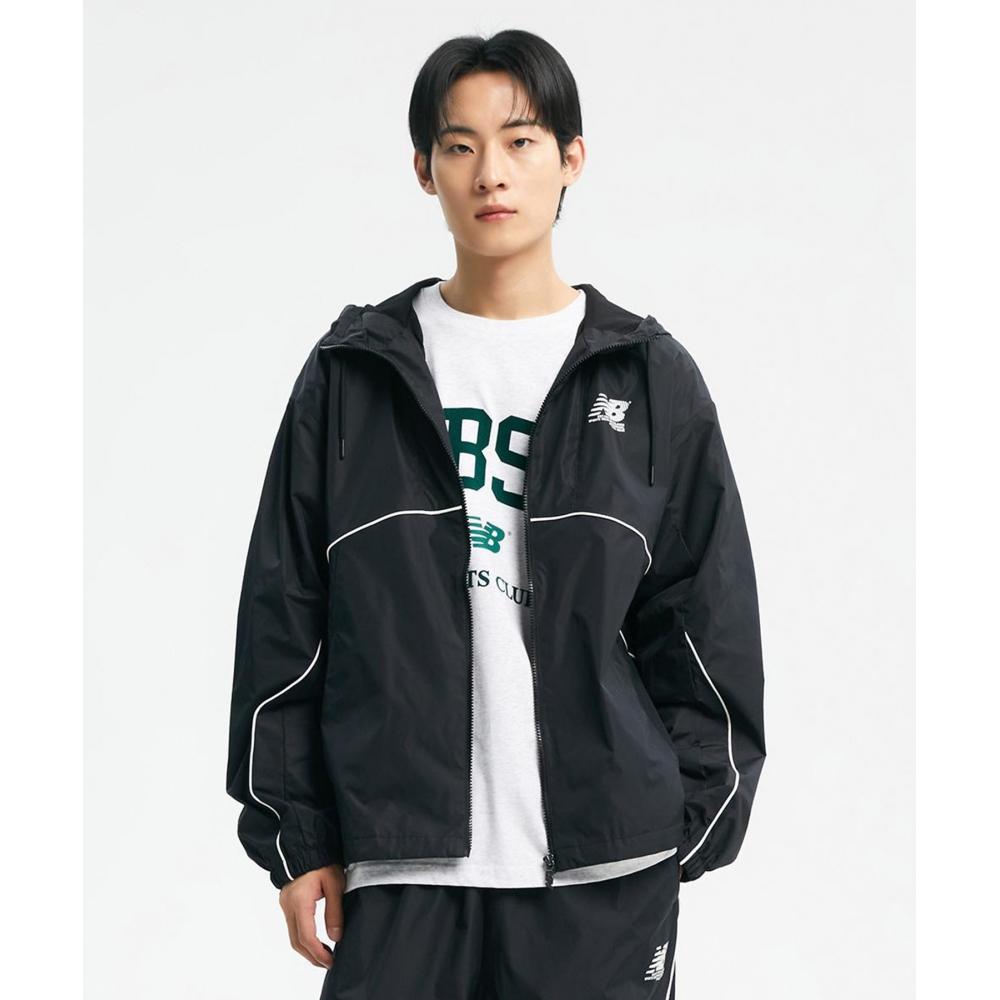 

Ветровка NEW BALANCE NBNAD32823 UNI 24/7 (ЧЕРНЫЙ)
