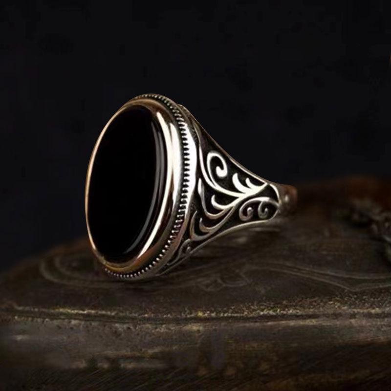 Totem pattern zircon rings Men's punk dark tide cool European and American style rings are popular vintage accessories
