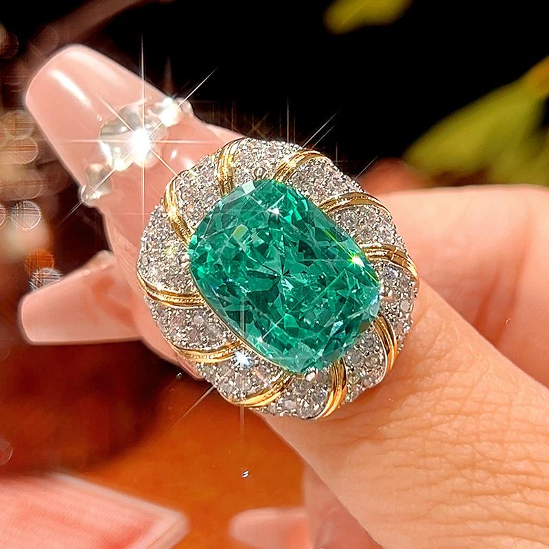 

Ювелирные изделия Медное дно Позолоченное Имитация Птичьего гнезда Чепала Зеленый Темпераментный костюм Женский 12 * 16