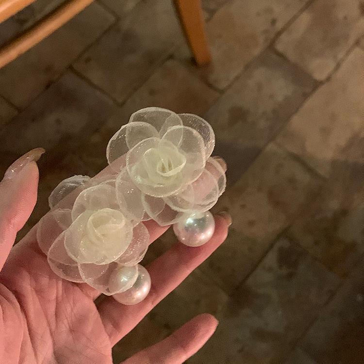 2025 New French Pearl High-End Luxury Earrings for Women - Unique Niche Design, Hot-Selling Studs