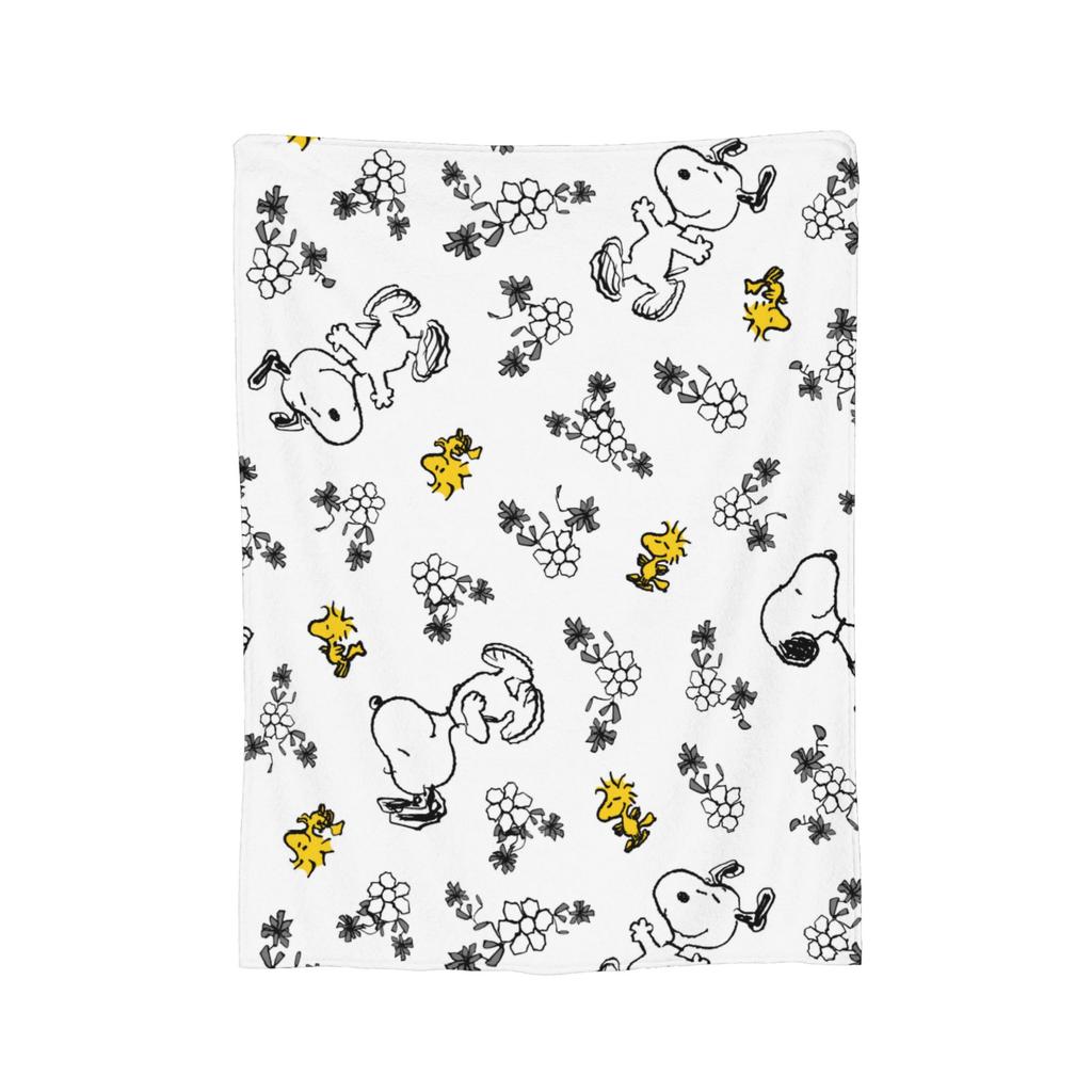 Snoopys & Woodstock Fun & Flowers Flannel Blanket Awesome Throw Blanket for Home Hotel Sofa 150*125cm Quilt,