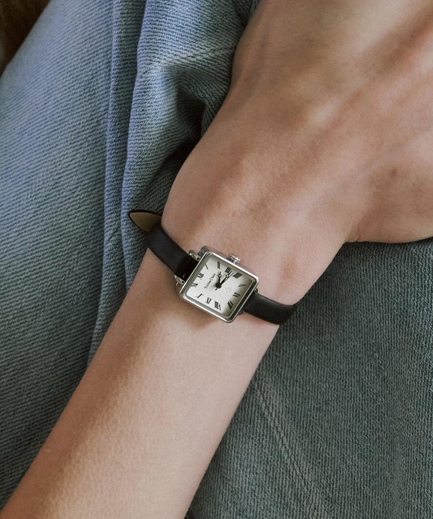 Milteunseutelli Square Leather Watch Ms-164S