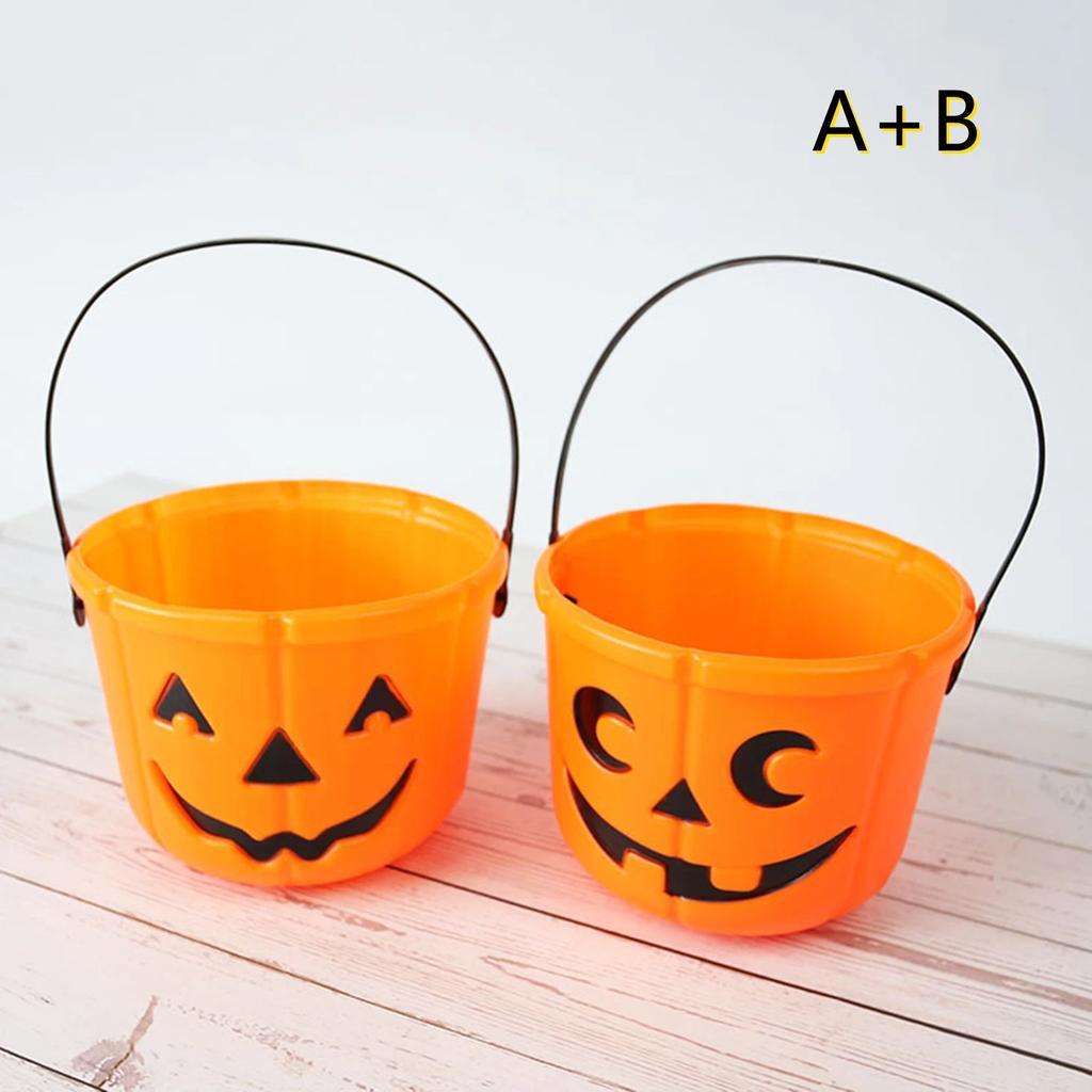 Halloween Trick Or Treat Buckets Pumpkin Candy Basket Plastic Pail Candy Holder With Handle Orange Jack-O'-Lantern Party Favors