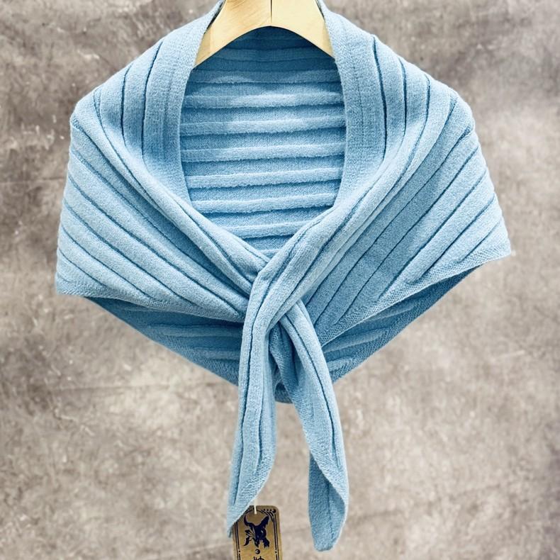 High-end Fashion Autumn and Winter Triangle Scarf Korean Version Knitted Scarf Shawl Women's Outdoor Warm Triangle Scarf Small Vest