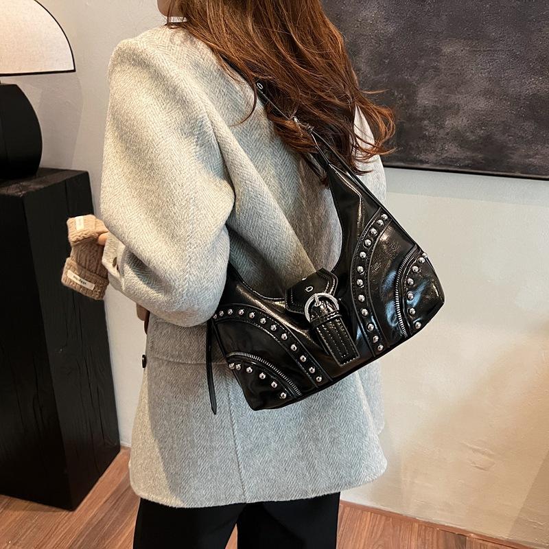 Fashion Retro Design Spice Girl Underarm Bag Women's 2025 Winter New Large-capacity Tote Messenger Bag