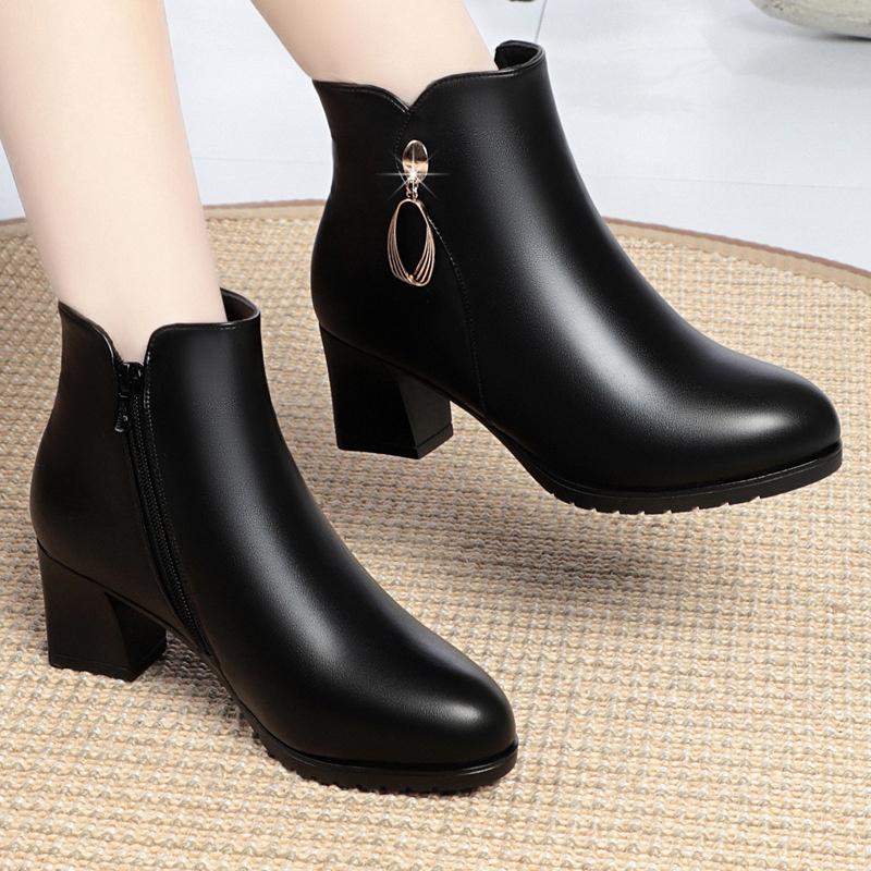 Soft Leather Women's Warm Wool Snow Boots High Heel Black  Beige   New Winter Stylish Anti-slip Side Zipper Ankle Boots