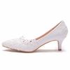 Fashion 2025 Fashion Women's Crystal Queen White Lace Flower Wedding Shoes Woman Point Toe Slips Lady Dress Flats Sneaker Big Size 43