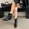 2025 Herbst Niedrige Absatzstiefel Eckige Spitze Kurze Stiefel Französisches Temperament Keilabsatz Kurze Stiefel Einfarbig Gerade Stiefel