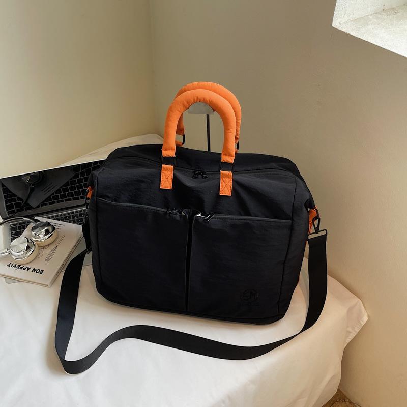 Large-capacity Casual Fitness Bag Women's Wet and Dry Separation Yoga Sports Bag Lightweight Simple Solid Color Travel Duffel Bag