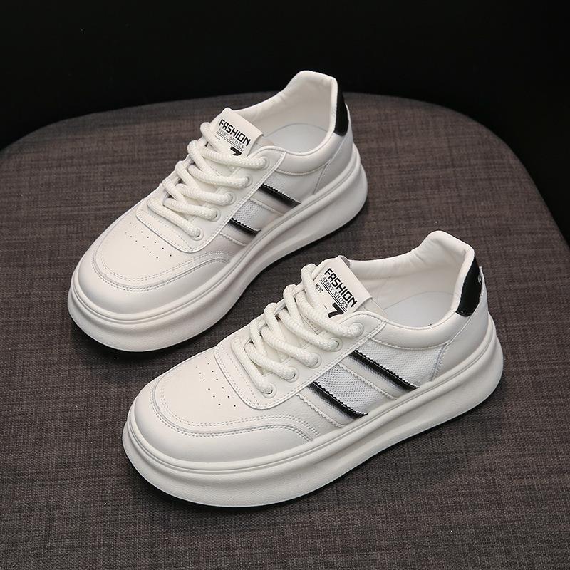 Mesh breathable little white shoes women's shoes summer 2025 new platform explosion Internet celebrity versatile casual sports shoes
