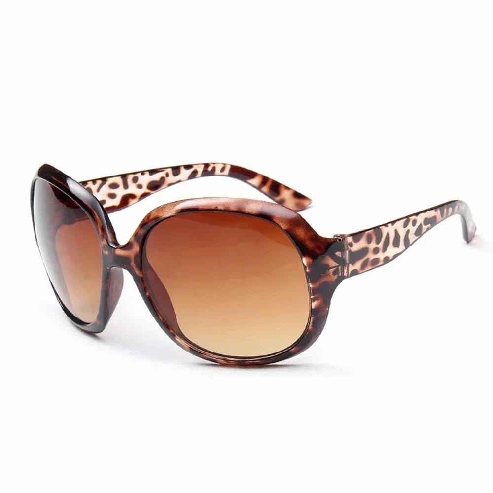 

New Retro Classic Sunglasses Women Oval Shape Fashion Sunglaasses Women Brand Designer Round Sunglasses Girls