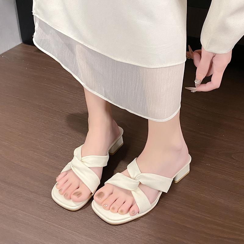 Fashion 2025 New Women Genuine  Sandals Mid Heel Shoes Square Toe Pleated Thick Heels Ladies Footwear Summer Apricot Beige