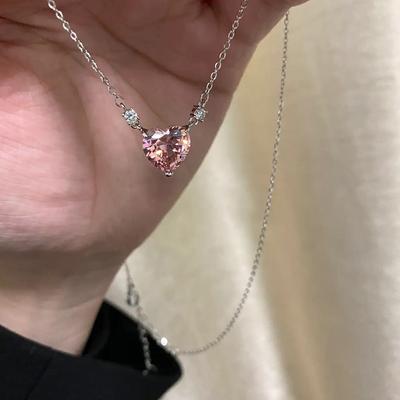 Roze Liefde Ketting Dames Licht Luxe Design Gevoel Flits Diamant Hartvorm