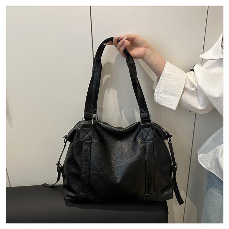 Spacious Faux Leather Tote Bag Zipper Closure Shoulder Handbag for Women