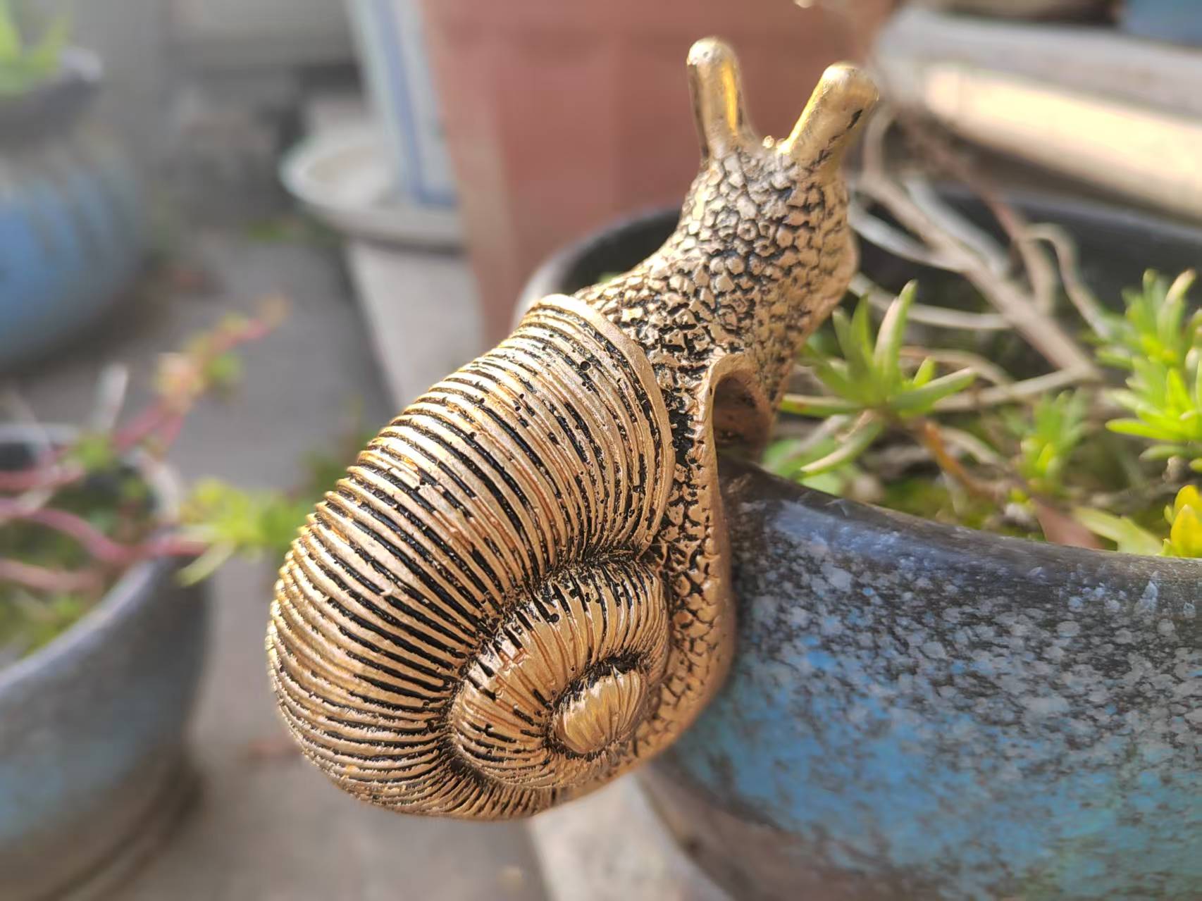 Vintage Climbing Snail Flower Pot Resins Ornaments Mini Snail Figurine Collection Decoration Home Garden Courtyard Art Ornaments