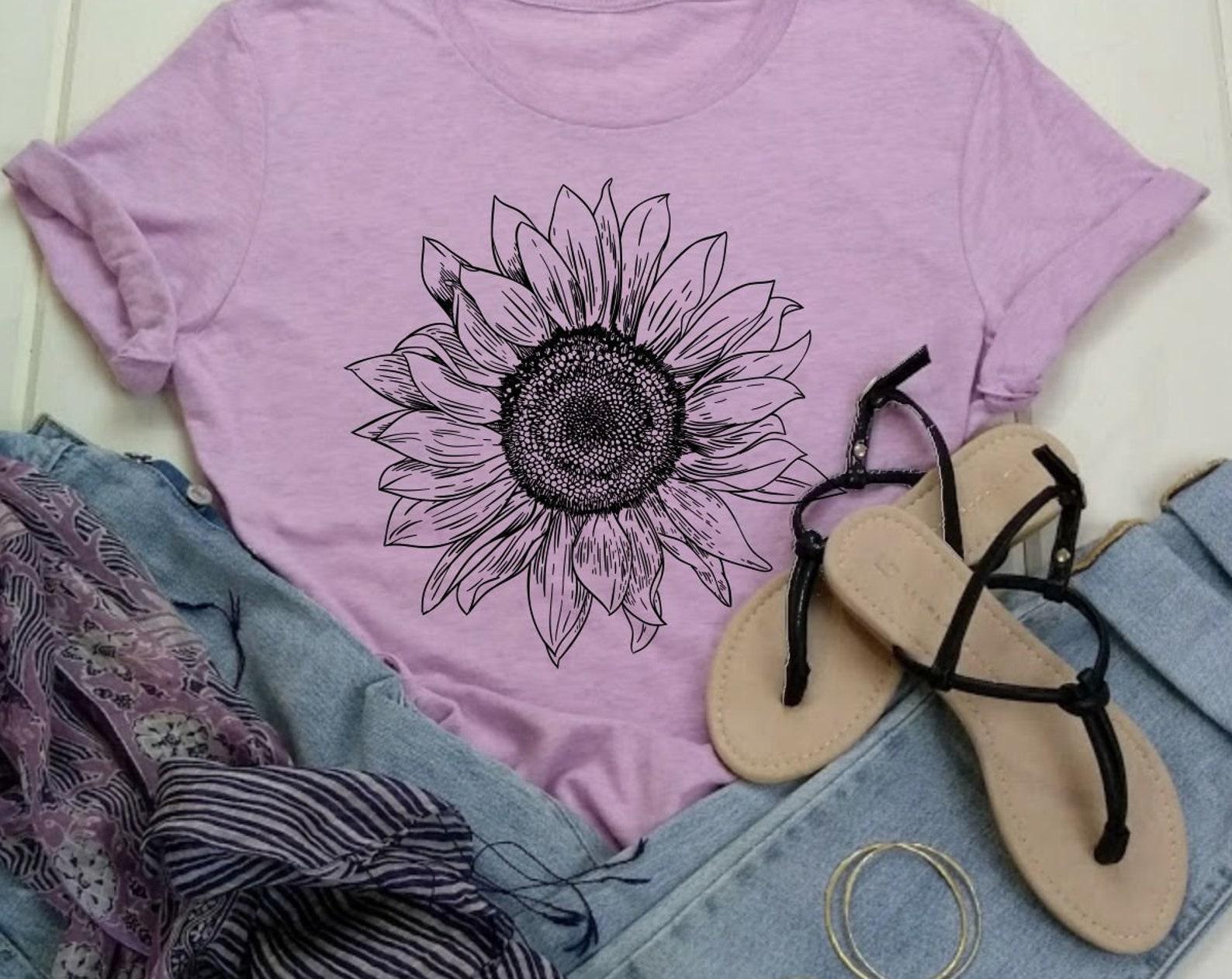 Sunflower Rising ~ Womens Sunflower Tee, Flower Tee Shirt, Botanical Tee, wildflower shirt, fall tee, flower tshirt, sunflower shirt L