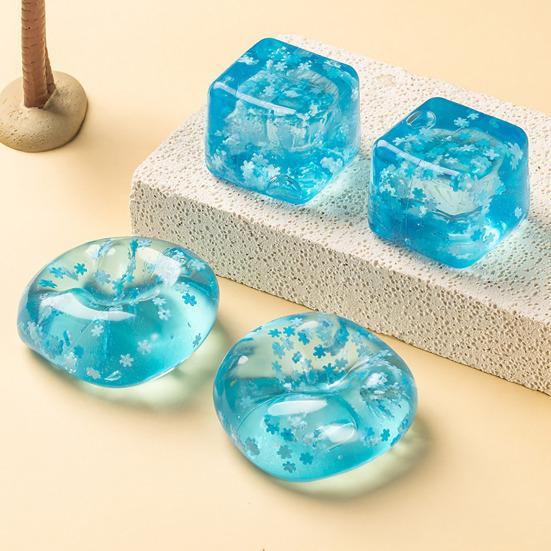 Clear Cube Squeeze Toy with Glitter Snowflake Anxiety Relief Stress Cube Sensory Toy Soft Stretchy Ice Cube Pinch Toy Party Favors