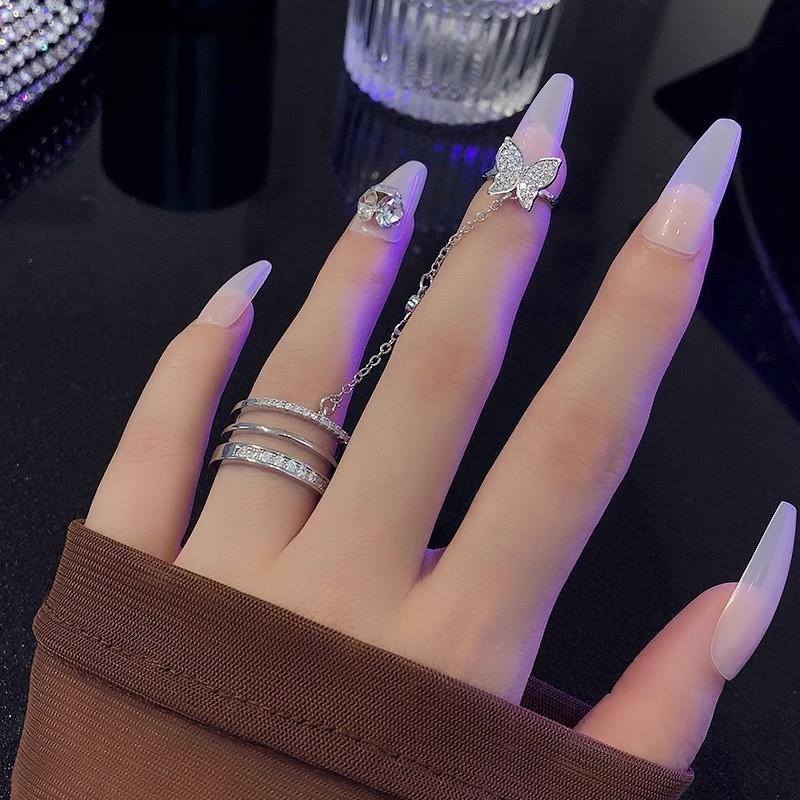 Copper Unique Fashionable Ring For Women With Adjustable Size And Design Exaggerated