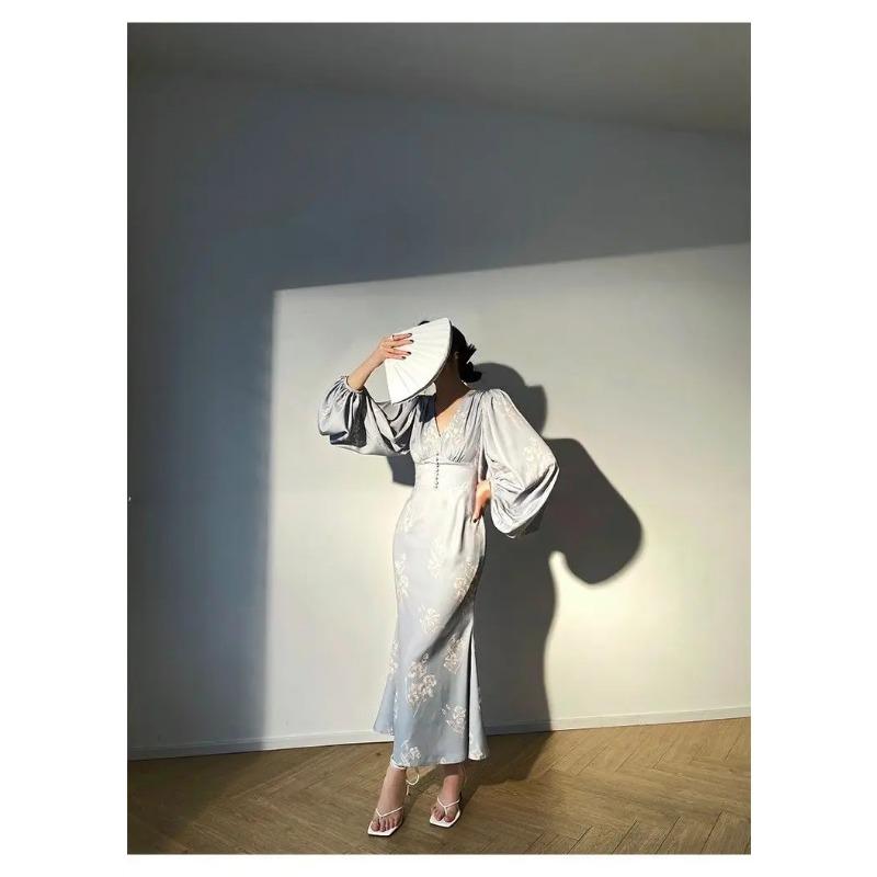 Neu Elegante Druck Meerjungfrau Kleider für Frauen Sommer Neue Slim V-ausschnitt Langarm Landebahn Partei Robe