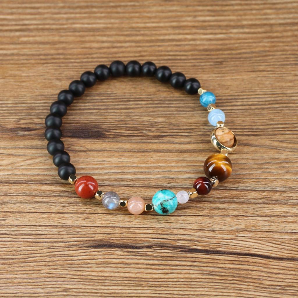 Koai Mattschwarzes Onyx-Sonnensystem-Motiv Kraftstein-Armband für Männer und Frauen