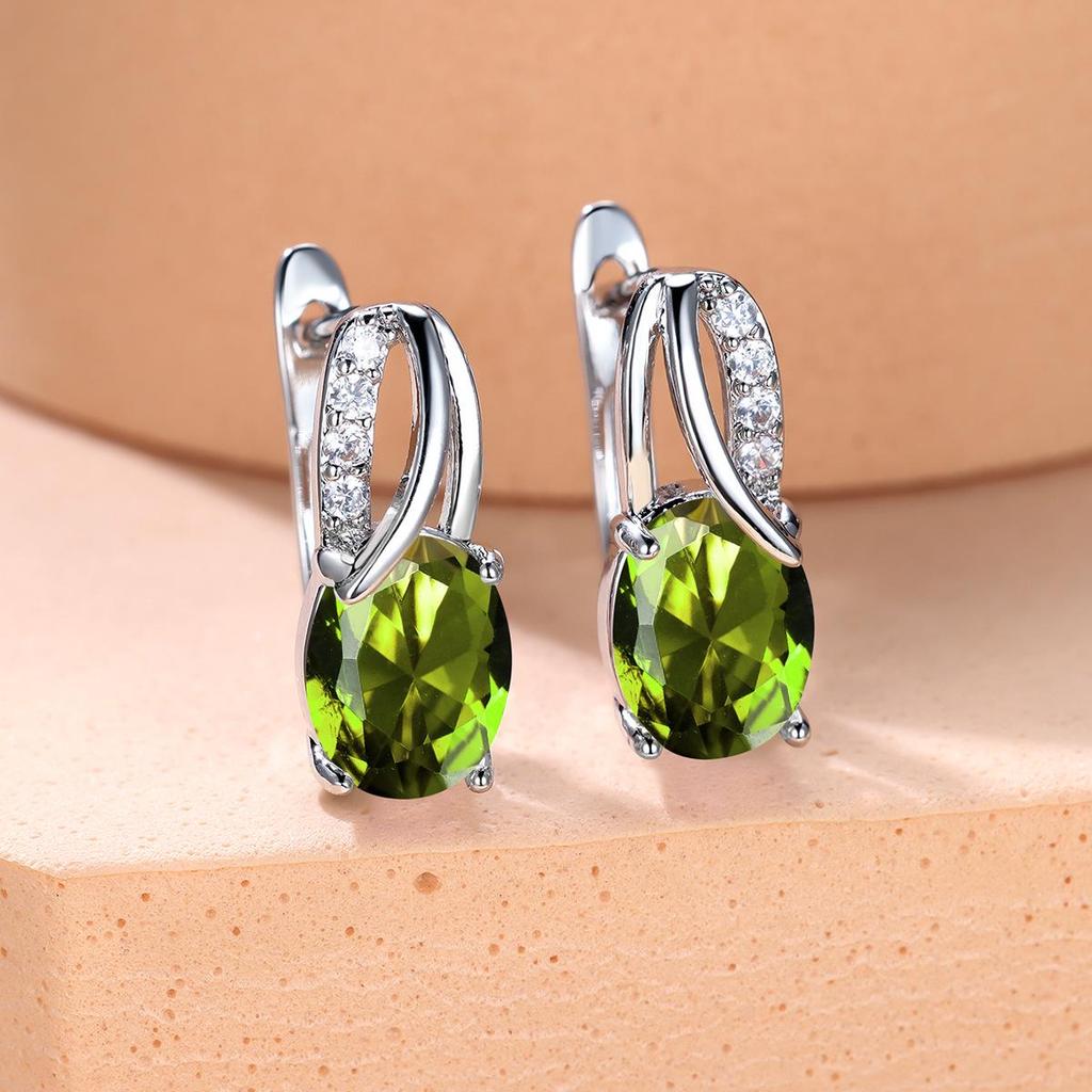 Cercei Suiyuan 2023 cu pietre albe diamantate, placați cu aur șampanie