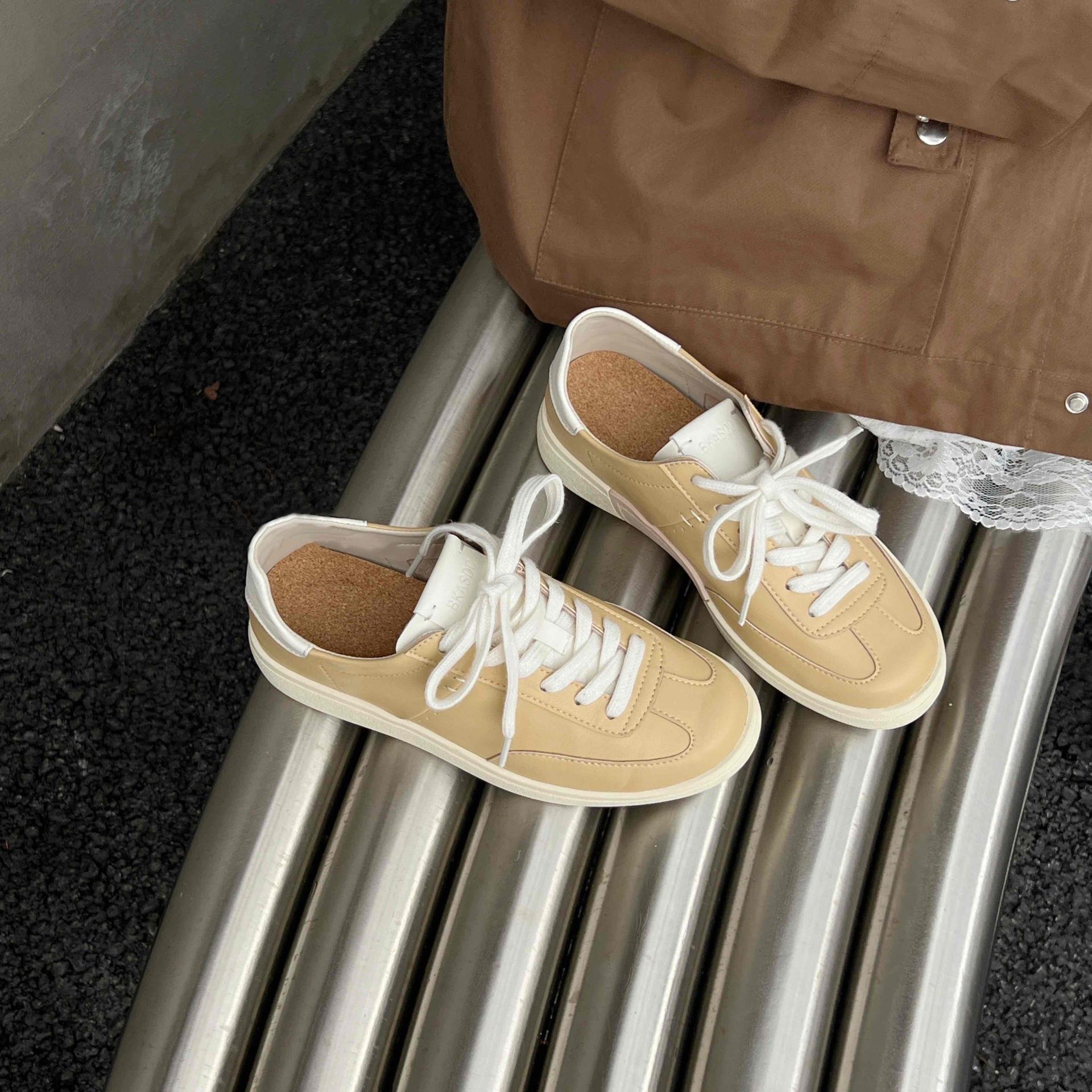 

Ретро гигантские мягкие восковые удобные дышащие универсальные плоские белые туфли модные с круглым носком минималистичные на шнуровке туфли Форреста Гампа немецкие тренировочные с 40