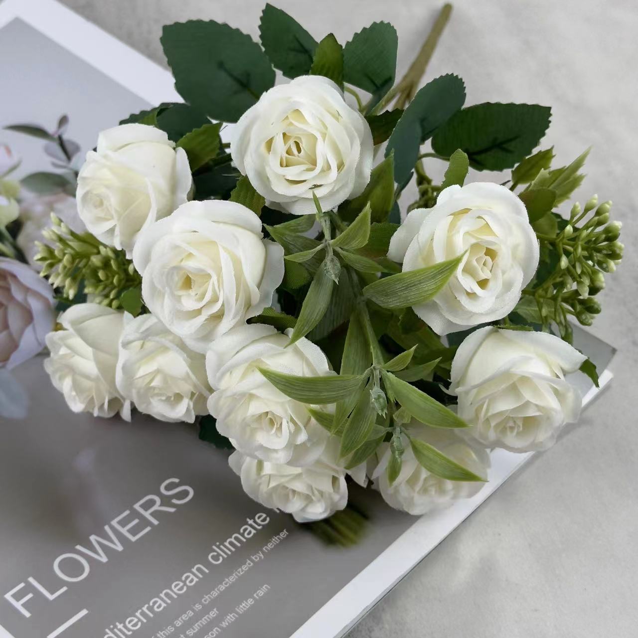 10 Головок Шелковые Цветы Искусственные Маленькие Розы Винтажные для Свадьбы Стола Дома Вечеринки DIY Букет Декор Искусственные Розы Цветочная Композиция