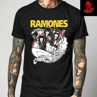 Tops – T-Shirts