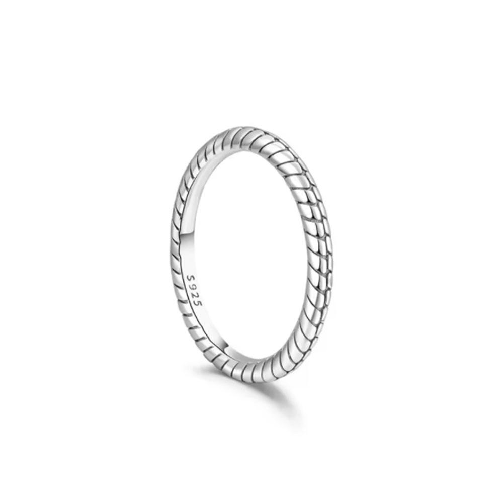 European New 925 Silver Size 6, 7, 8, 9 Heart-Shaped Flower Shaped Ring Suitable for Wedding Parties Women's Exquisite Luxury