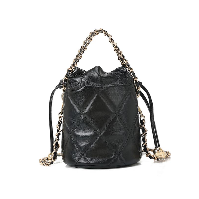 Women'S Bag Portable Diamond Leather Bag Stylish And Simple Shoulder Bag Retro Bucket Bag Women'S Bag