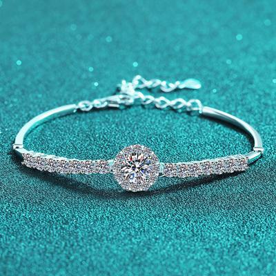 S925 Sterling Silver Ručně vykládaný moissanitový kulatý diamantový náramek Gypsophila náramek Jednoduchý a módní dárek pro přítelkyni