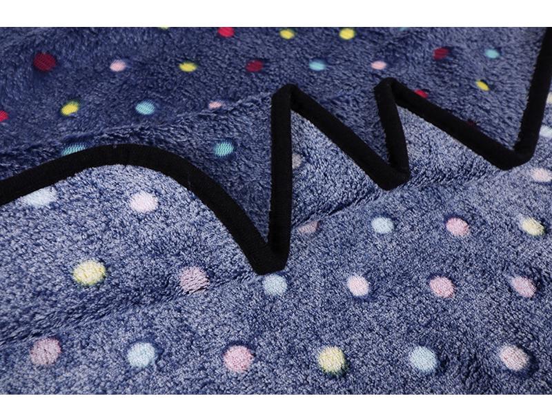 Flannel Pet Blanket for Dogs and Cats - Warm, Suitable for All Seasons