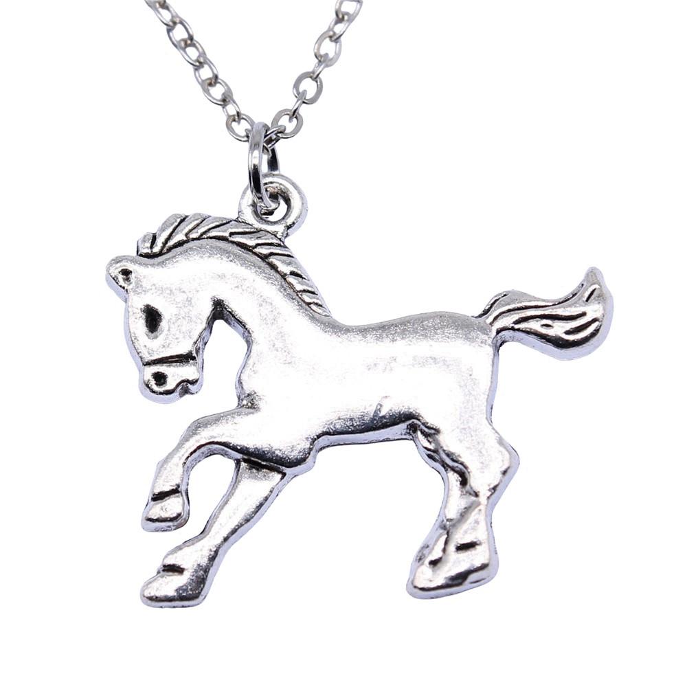 Horse Pendant Necklace Equestrian Animal Charm Jewelry 40cm Short Chain
