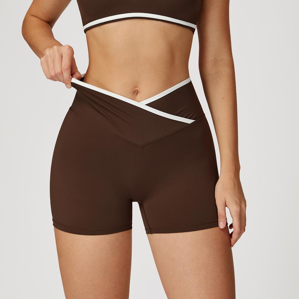 Cross-Front High-Waisted Yoga Shorts – Skin-Tight, Nude-Coloured, Peach-Toned, Butt-Lifting Sports Shorts for Women