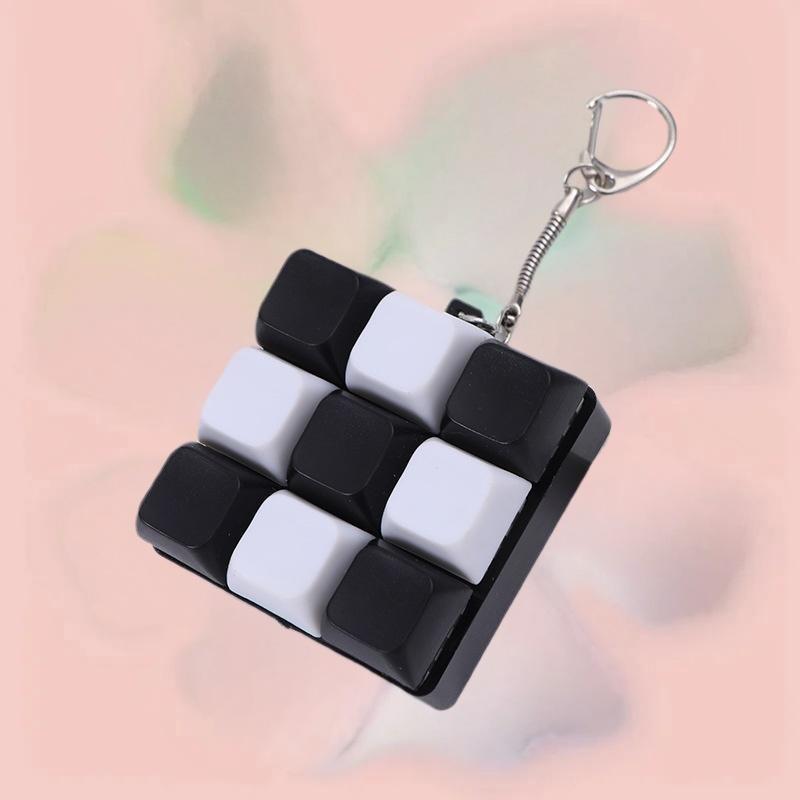 Button Keycap Keychain 9 Keys Keyboard Decompression Toys DIY Keyboard Keychain Toys For Adult Gifts To Relief Pass Time